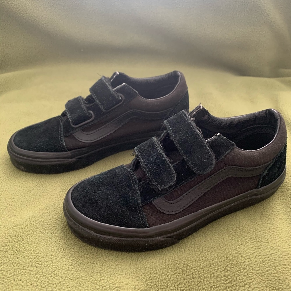 Boys Vans old School Shoes size 13.5